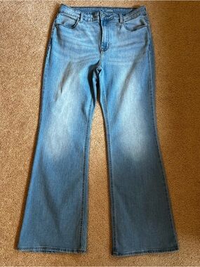 Old Navy High Rise WOW Flare Jeans, Size 10